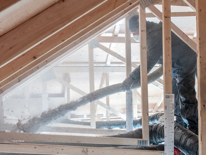 INSULATION RENOVATION IGLOO CELLULOSE ATTICS CANADA